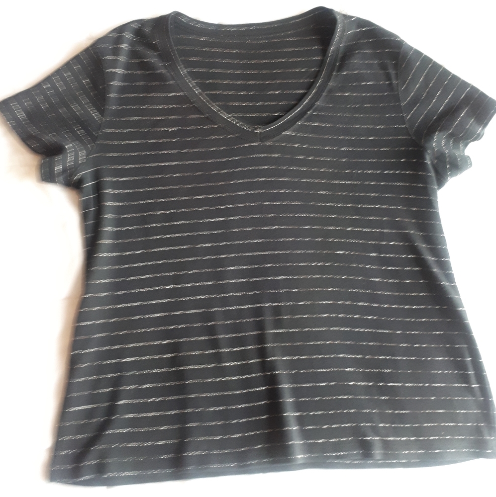 Black T -shirt with gold thread